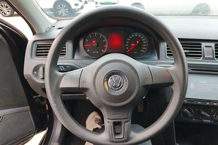 Used Volkswagen Santana 2015 1.4L Manual Fashion Edition
