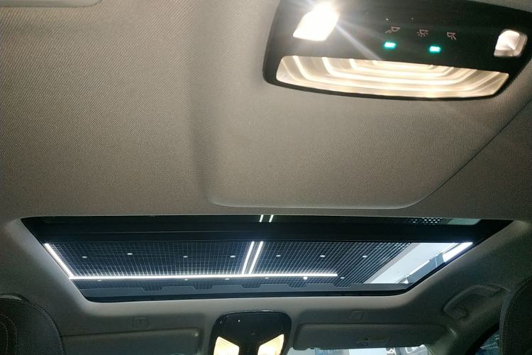 Used BMW 5 Series 2019 525Li Luxury Package
