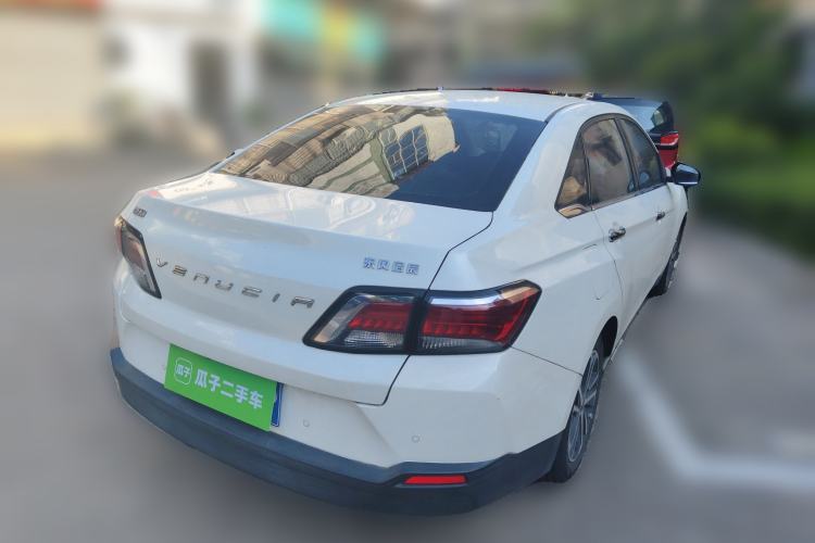 Used Venucia D60 2019 1.6L XL Manual SmartConnect Elite Edition
