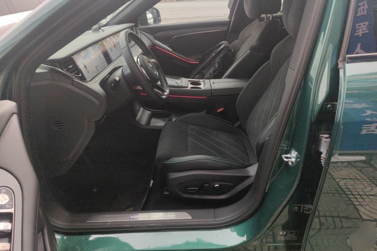 Used VOYAH FREE 2025 318 318 km Rear-Drive Touring Edition
