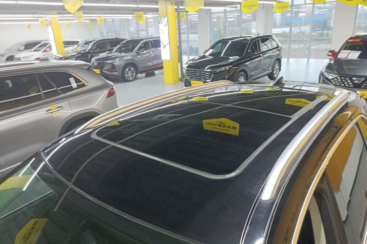 Used Buick Envision 2022 Facelift Encore S 552T Two-Wheel-Drive Luxury Model
