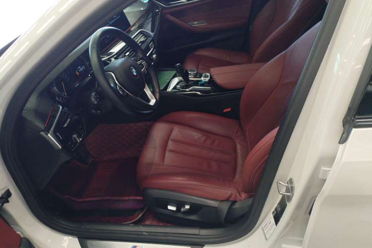 Used BMW 5 Series 2018 Restyled 530Li Leading Edition M Sport Package
