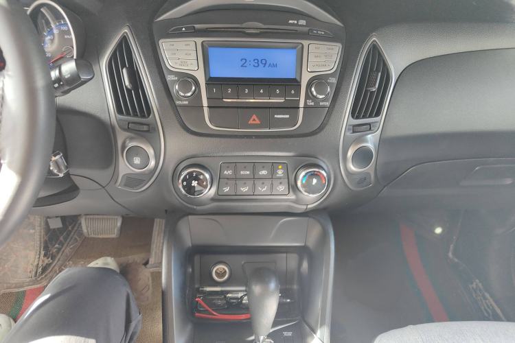 Used Hyundai ix35 2012 2.0L Automatic Two-Wheel Drive New Edition GL
