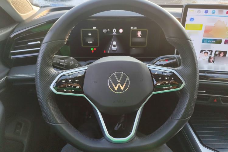 Used Volkswagen Magotan 2024 380TSI DSG Prestige Edition DaMai Package
