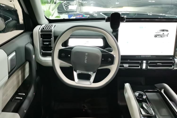 Used  03 2024 472km Four-Wheel Drive Long-Range Version