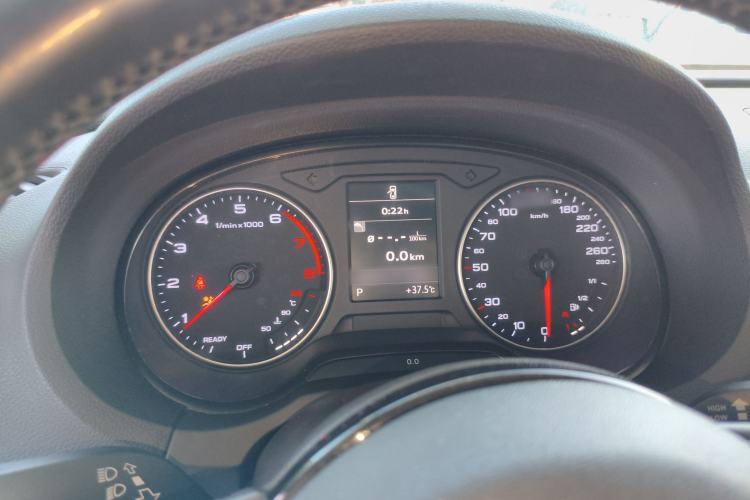 Used Audi A3 2015 Limousine 35 TFSI Millionth Anniversary Comfort Model
