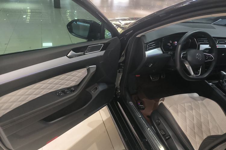 Used Volkswagen Magotan 2023 2 Million Units Commemorative Edition 330TSI DSG Luxury Version