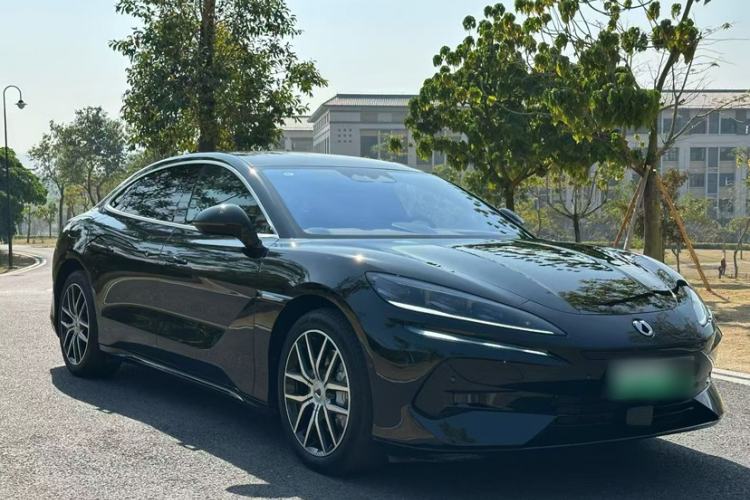 Used Denza Z9 2024 1100 km Four-Wheel Drive Max Version