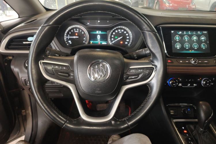 Used Buick GL6 2019 18T 6-Seater Connected Luxury Version China VI Standard
