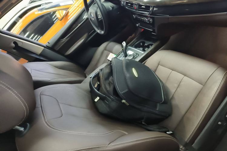 Used BMW X5 2015 xDrive28i
