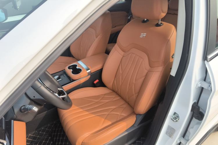 Used JETOUR Shanhai Shanhai L7 2024 1.5T 120km ULTRA 7-Seater
