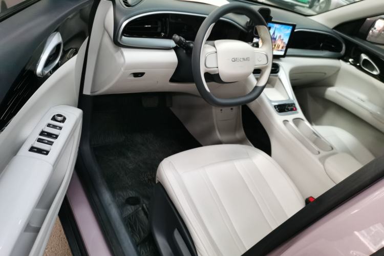 Used  Geome 2025 410 km Free Version
