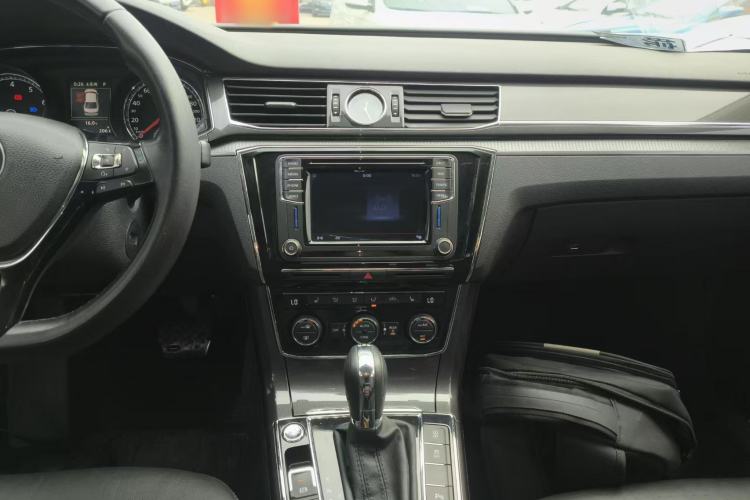 Used Volkswagen Passat 2016 330TSI DSG Prestige Edition
