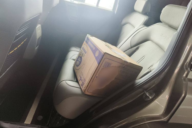 Used  V23 2025 501 Four-Wheel Drive Intelligent Driving Version
