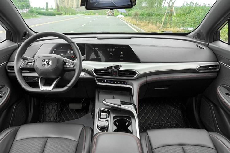 Used Changan UNI-T 2022 1.5T Excellence Model
