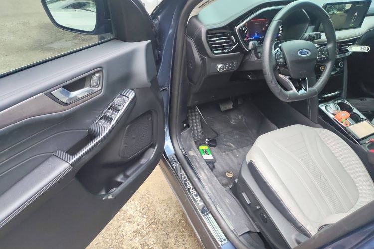 Used Ford Escape 2020 EcoBoost 245 Two-Wheel-Drive Titanium Edition