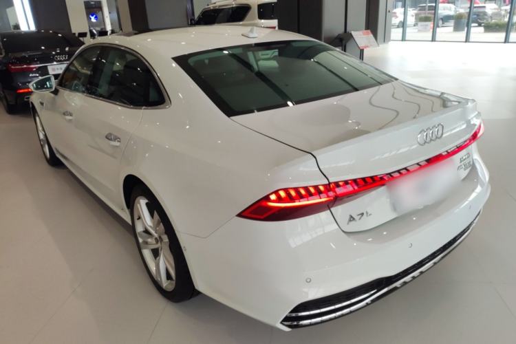 Used Audi A7L 2024 45TFSI quattro S-line Visionary Edition Flow Crystal Package