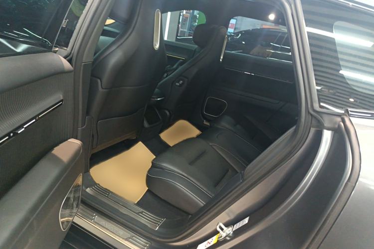 Used  12 2023 700 Three-Laser Rear-Wheel Drive Luxury Edition
