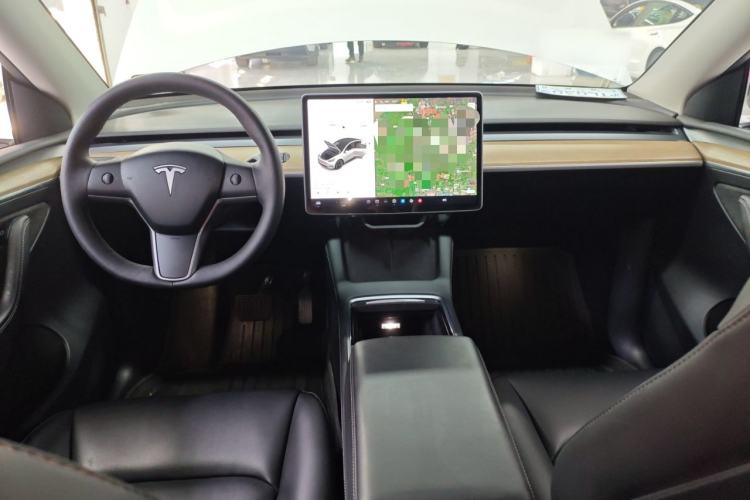 Used Tesla Model Y 2021 Long-Range All-Wheel-Drive Version 3D7