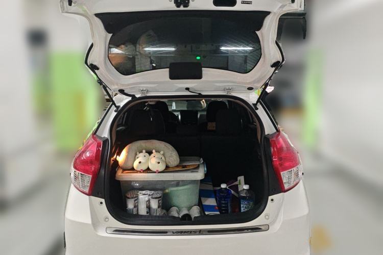 Used Toyota YARiS L 2015 1.5E Automatic Charm Edition
