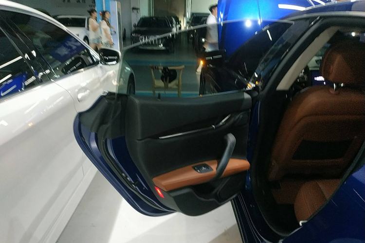 Used Maserati Ghibli 2021 2.0T Sharp Edition
