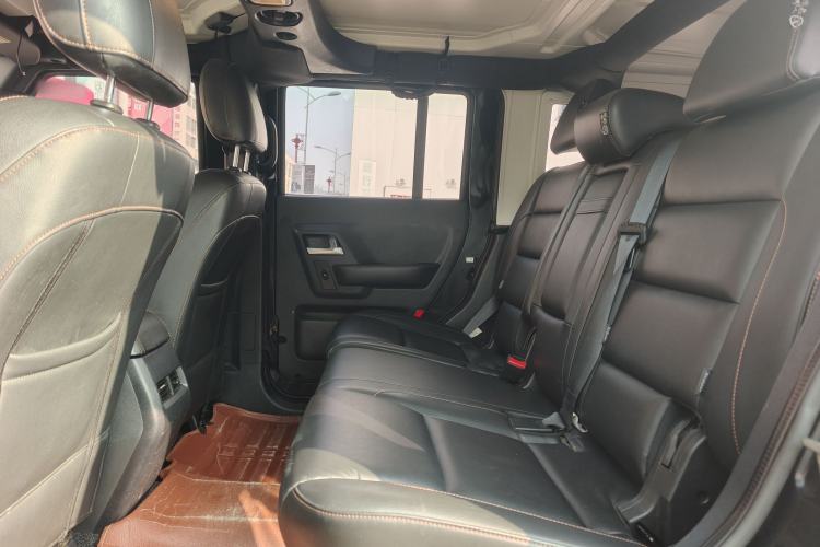 Used Beijing Auto BJ40 2016 40L 2.0T Manual All-Wheel Drive Prestige Edition
