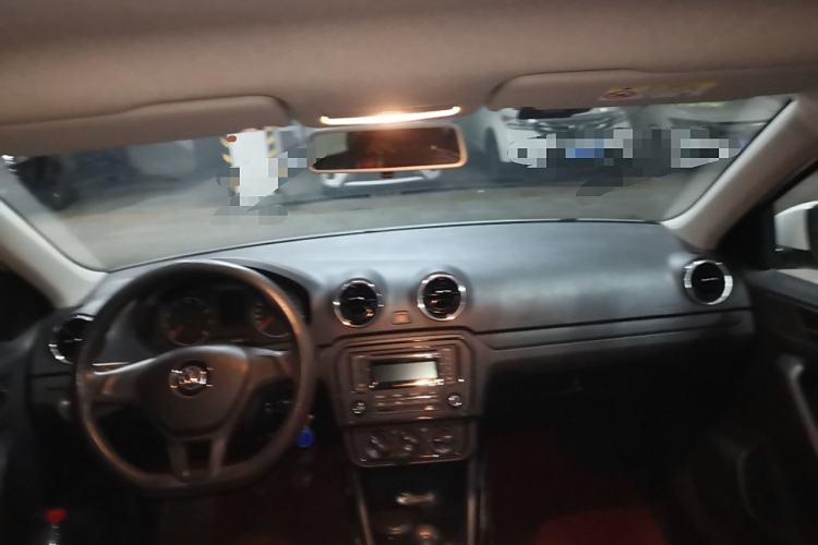 Used Volkswagen Jetta 2019 Dream Edition 1.5L Manual Fashion Version
