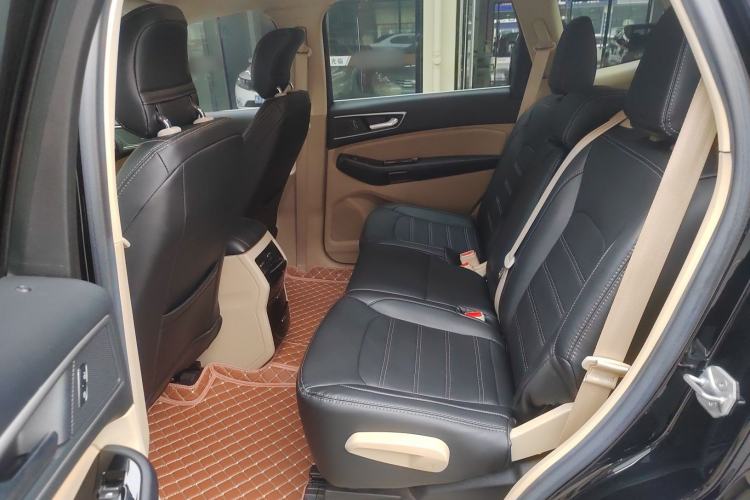 Used Ford Edge 2016 EcoBoost 245 Two-Wheel-Drive Titanium 5-Seater
