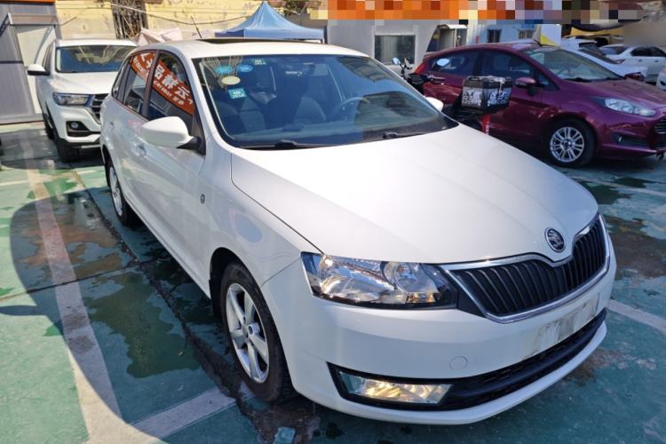 Used Skoda Rapid Spaceback 2016 Revised 1.6L Automatic Chuanxing Version
