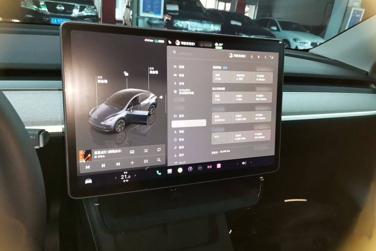 Used Tesla Model Y 2024 Rear-Wheel-Drive Version
