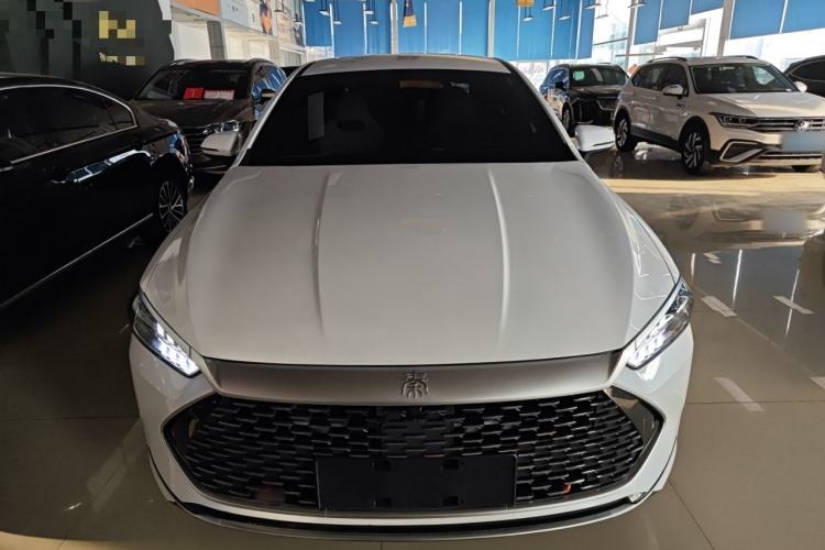 Used BYD Qin PLUS 2024 HONOR Edition DM-i 55KM Leading Model
