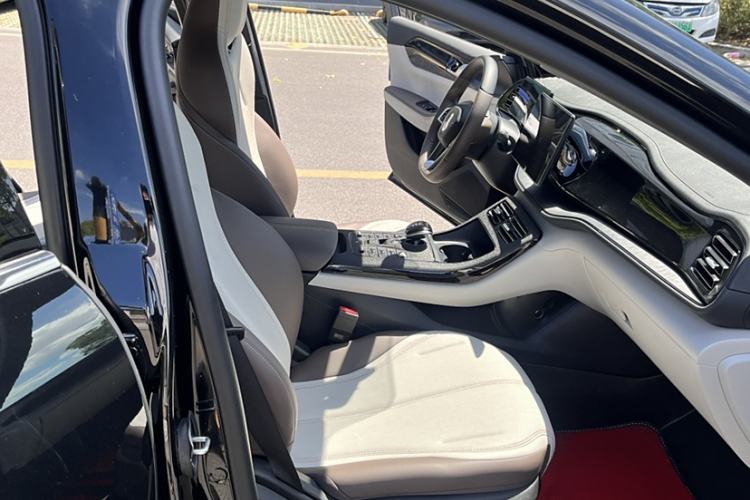 Used BYD Qin PLUS 2024 HONOR Edition DM-i 55KM Leading Model
