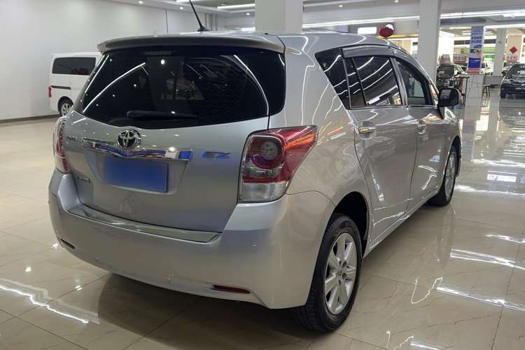 Used Toyota Verso 2014 Starlight 180G CVT Deluxe Multi-Function Edition
