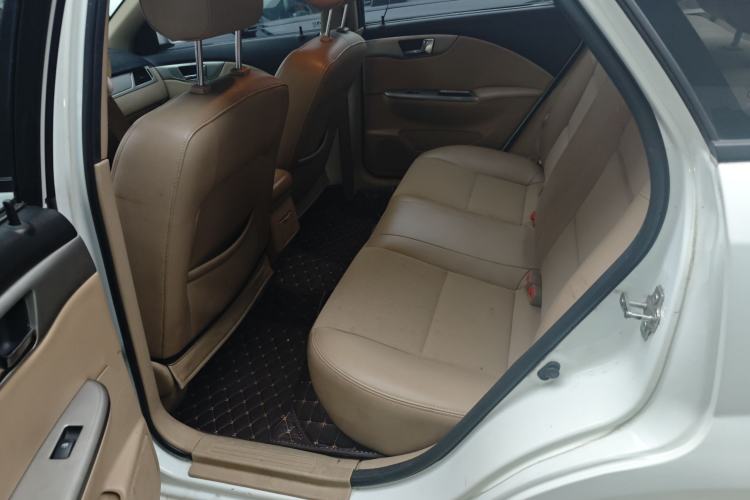 Used Buick Excelle 2013 1.5L Automatic Classic Model
