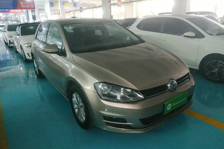 Used Volkswagen Golf 2016 1.6L Automatic Fashion Model
