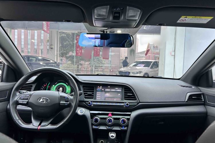 Used Hyundai Elantra 2019 1.4T Dual-Clutch Xuan Dong · Dynamic Model