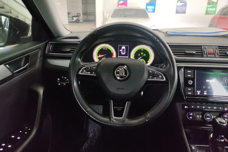 Used Skoda Superb 2018 TSI330 DSG Comfort Edition China VI Standard