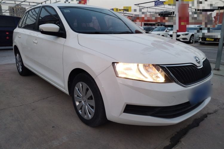 Used Skoda Rapid Spaceback 2018 1.6L Manual Standard Edition
