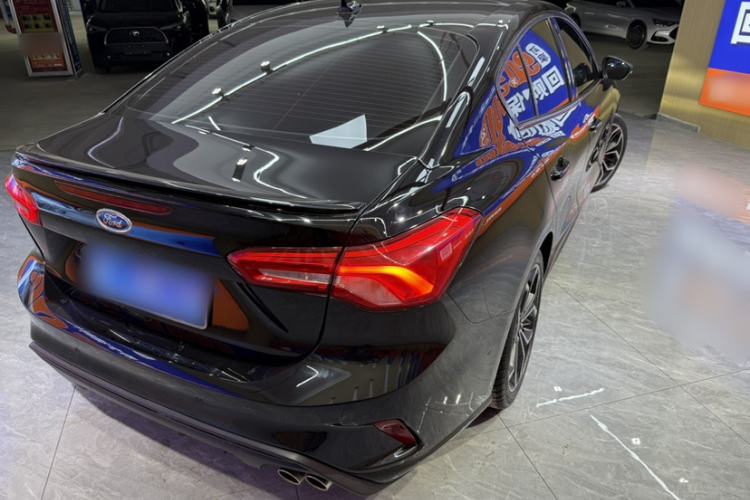 Used Ford Focus 2021 Sedan EcoBoost 180 Automatic ST Line