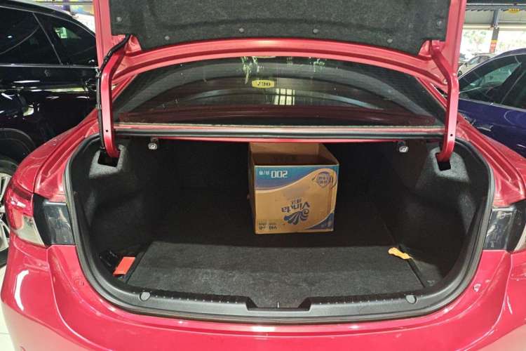 Used Mazda Atenza 2013 2.0L Standard Version
