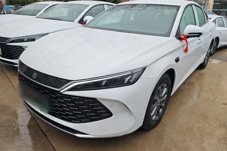 Used BYD Qin L 2025 DM-i Smart Drive 80KM Leading Model
