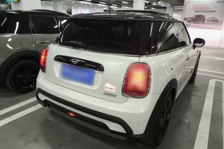 Used  MINI 2023 Updated 1.5T COOPER Artist
