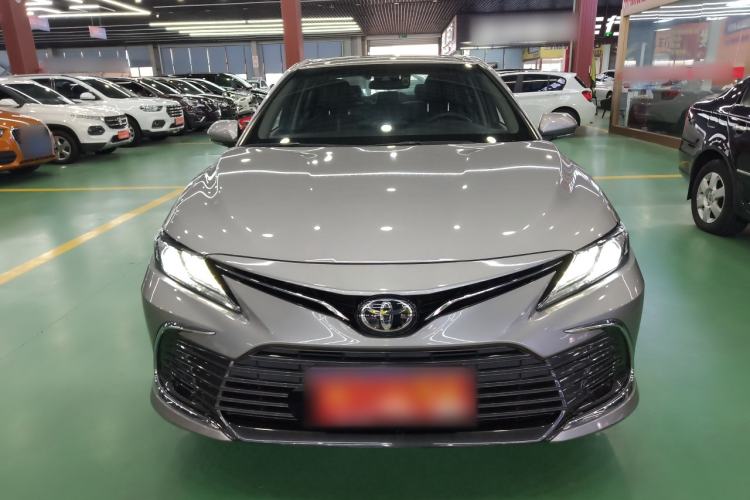 Used Toyota Camry 2021 2.0G Luxury Edition
