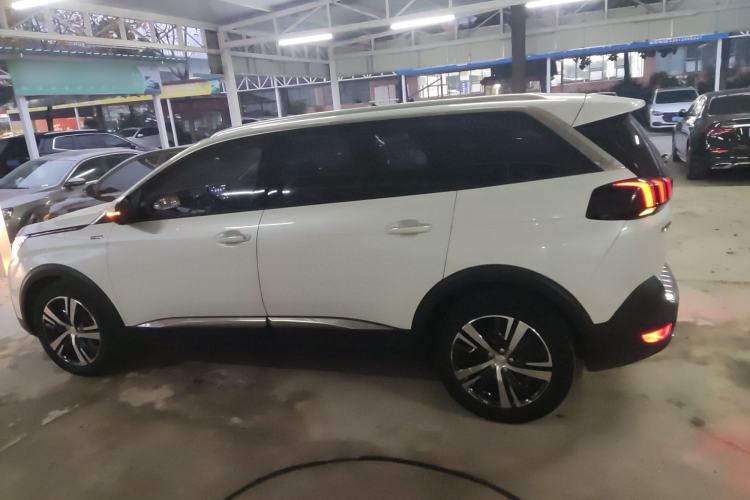 Used Peugeot 5008 2017 380THP 7-Seater Elite Edition
