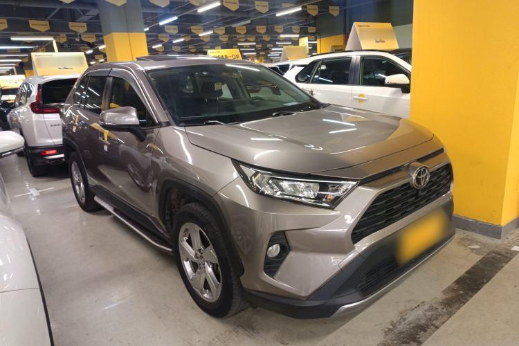 Used Toyota RAV4 2020 2.0L CVT Two-Wheel Drive Fashion Edition
