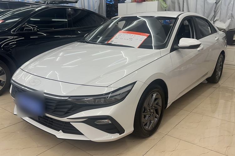 Used Hyundai Elantra 2023 1.5L CVT GLS Leading Edition
