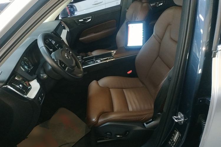 Used Volvo XC60 2020 T5 4x4 Smart Luxury Edition
