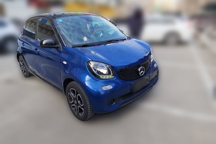 Used  forfour 2018 0.9T 66 kW Pioneer Edition
