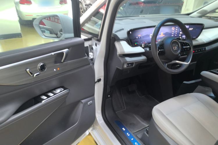 Used Buick GL8 2025 Lu Zun Deluxe Edition
