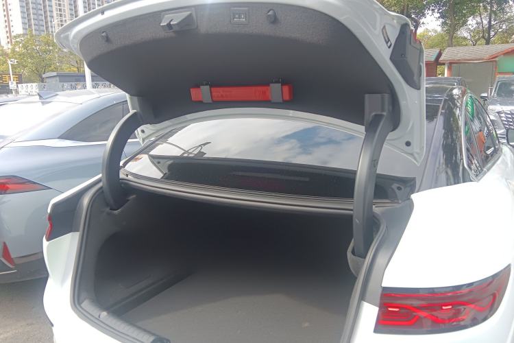 Used BYD Han 2024 EV Glory Edition 605KM Front-Wheel-Drive Premium Model